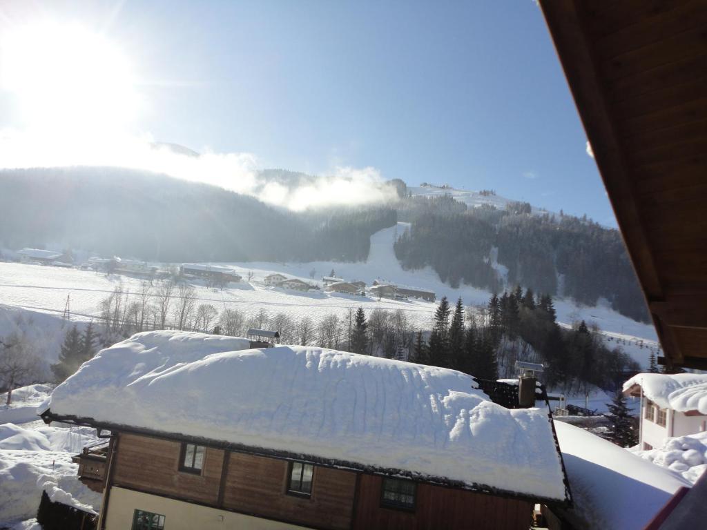Gasthof Brentwirt Guest House Leogang Exterior photo