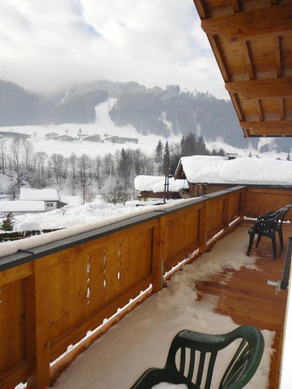 Gasthof Brentwirt Guest House Leogang Room photo